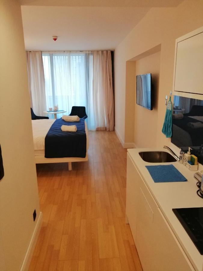 Subtropik Apartments In バトゥーミ エクステリア 写真